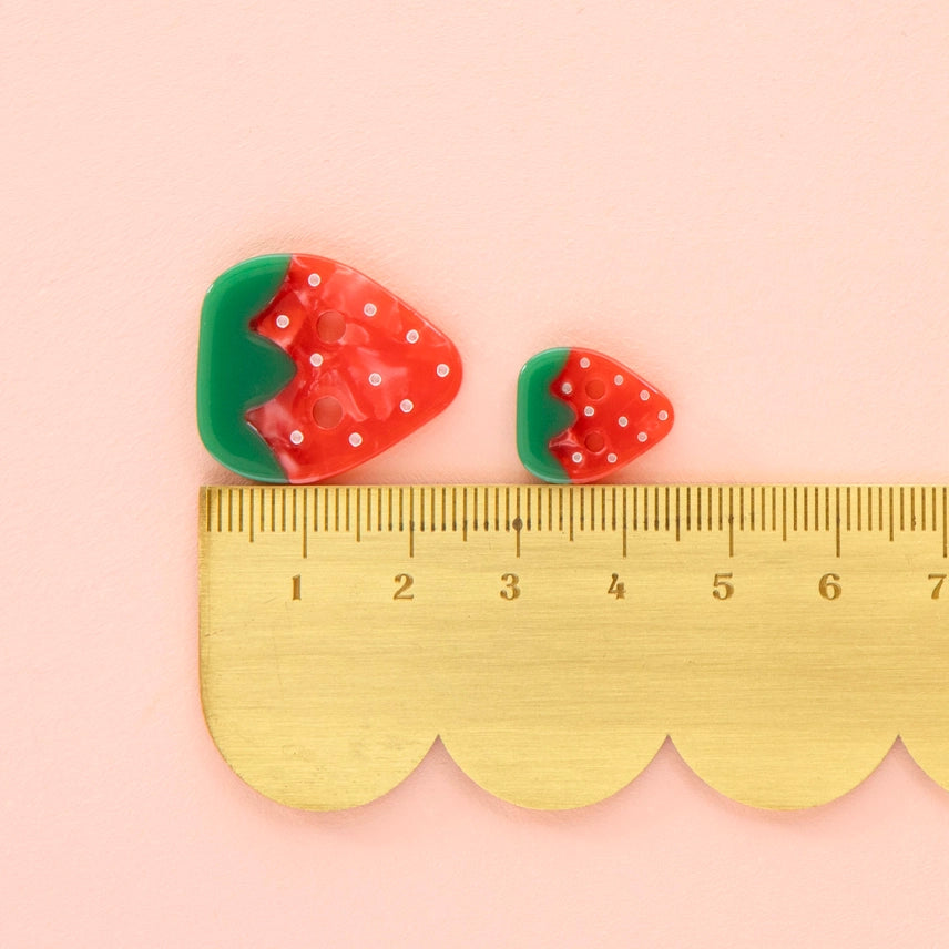Small Strawberry Buttons 5/8"
