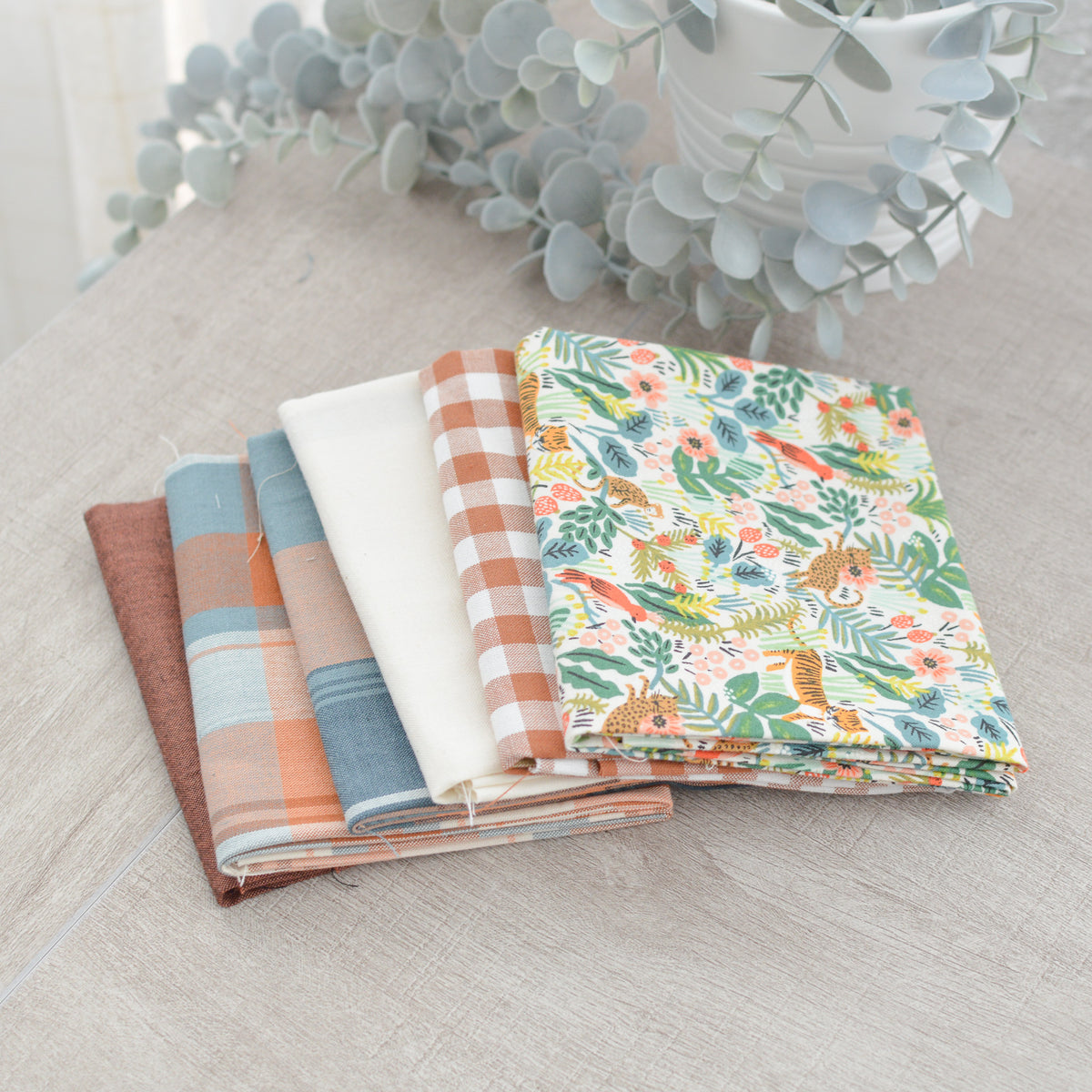 Limited Edition Fat Quarter Bundles