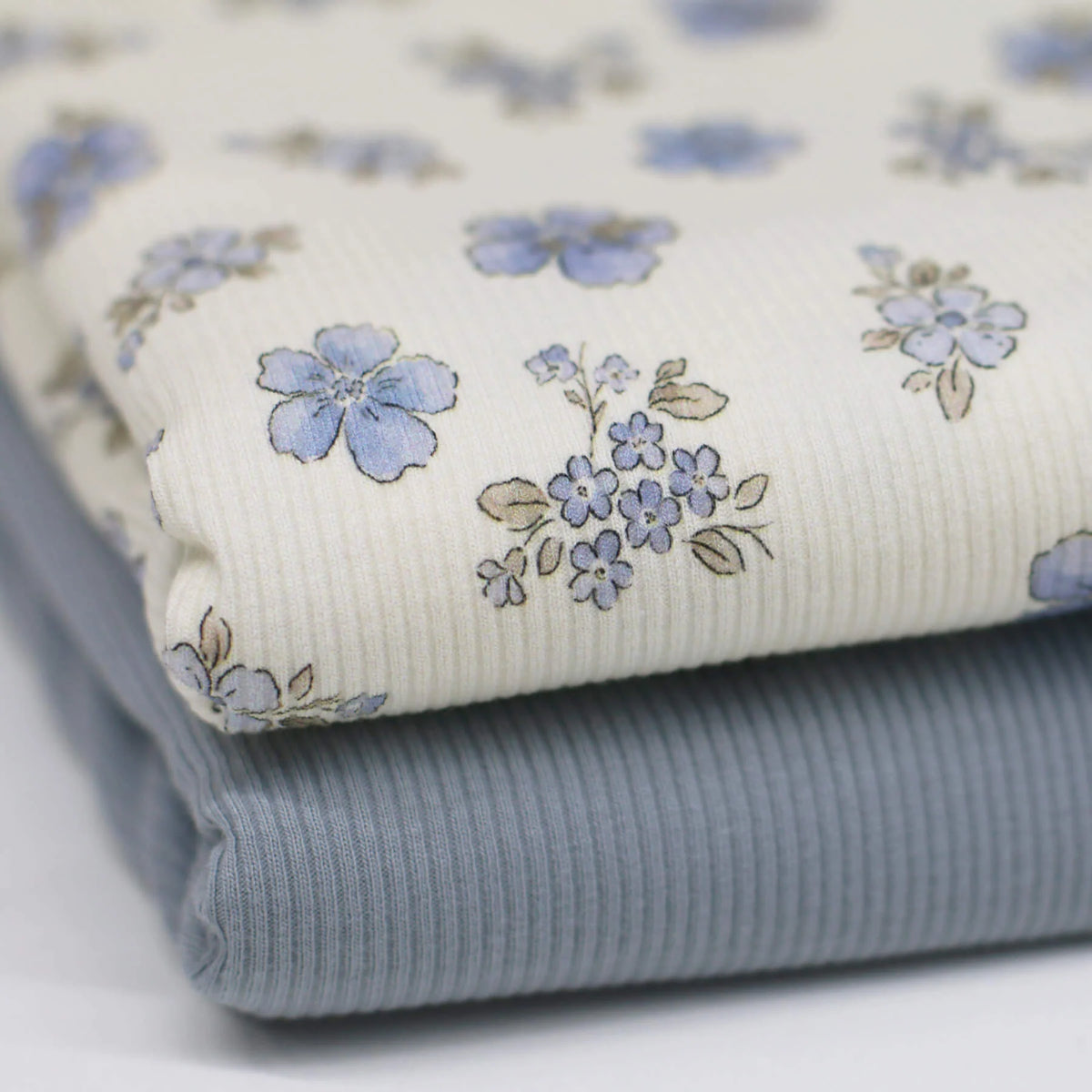 Forget Me Not Flower | Ribbed Knit