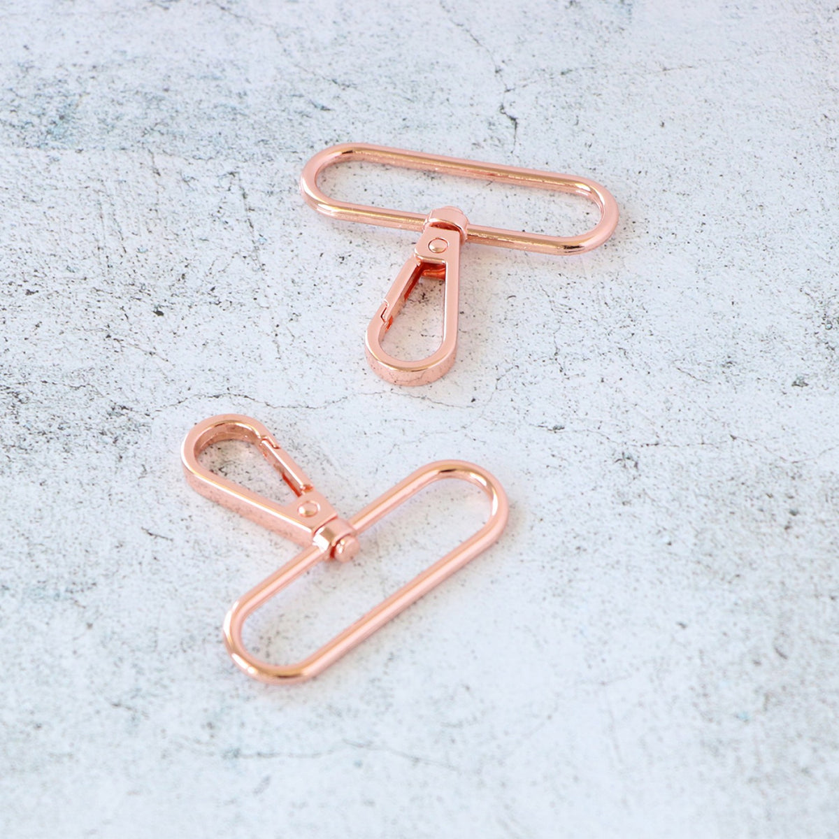 Two Swivel Hooks 2"