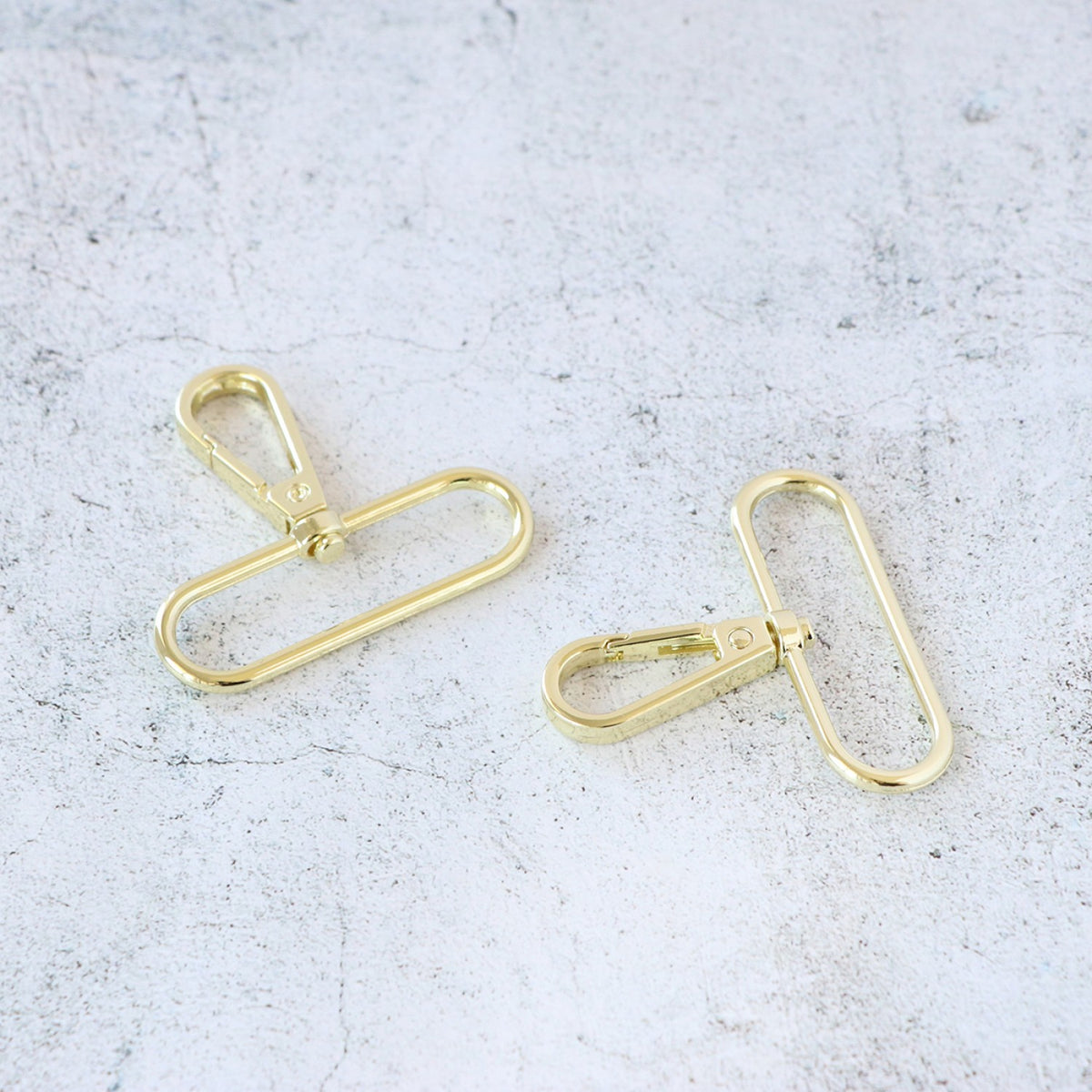 Two Swivel Hooks 2"