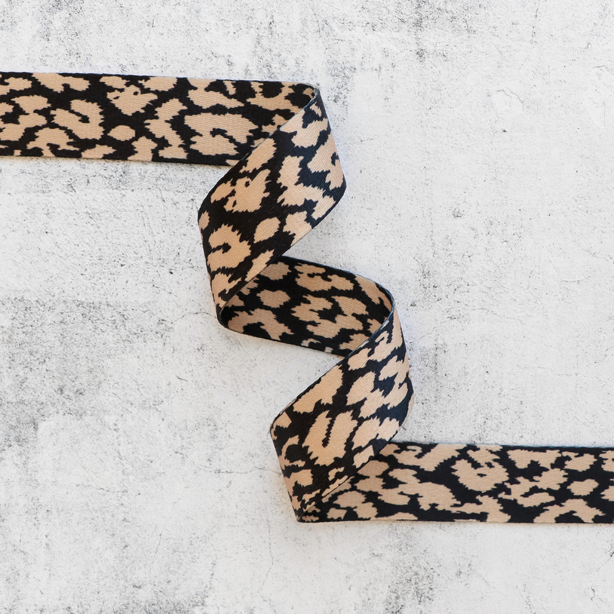 Sallie Tomato 1.5" Webbing - Leopard