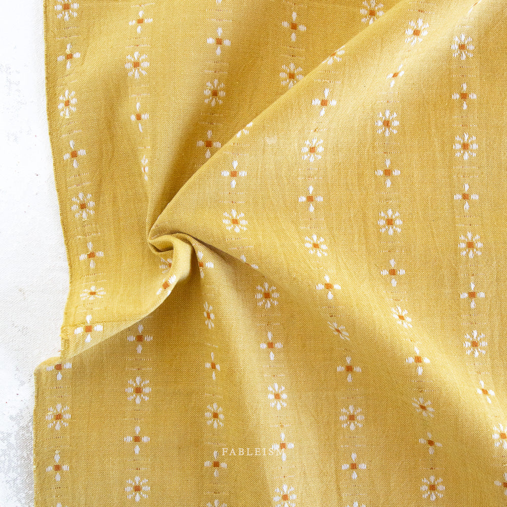 Forest Forage Daisies - Sulfur