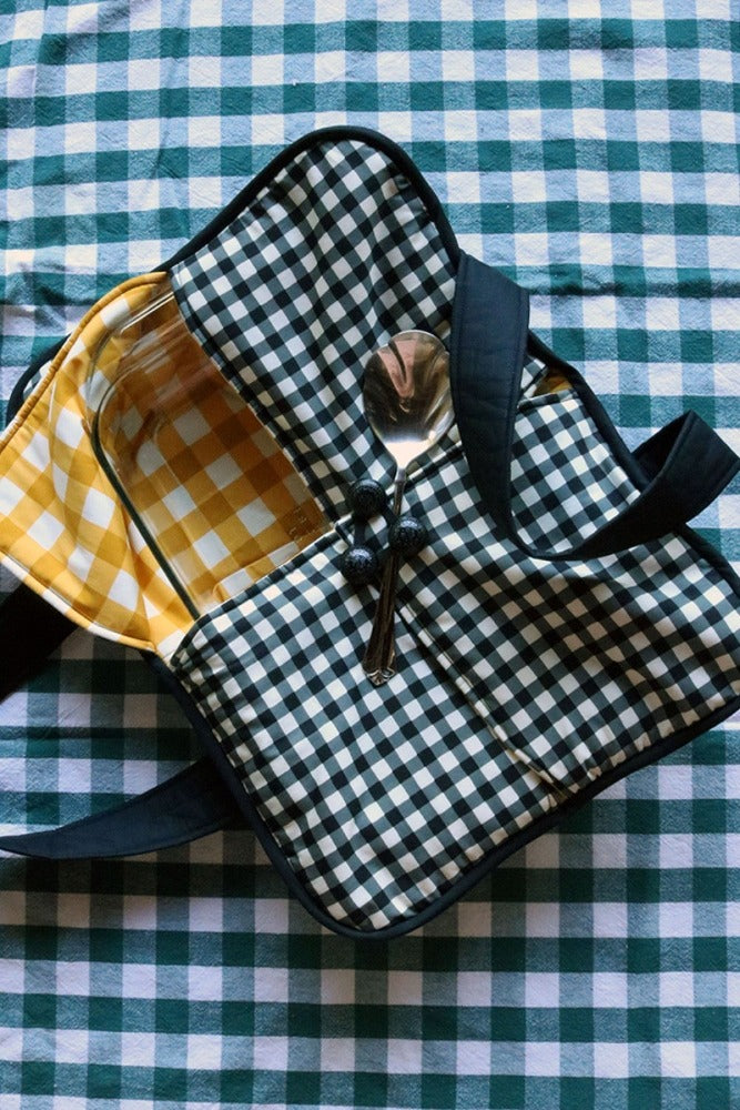 Button Up Casserole Carrier Pattern