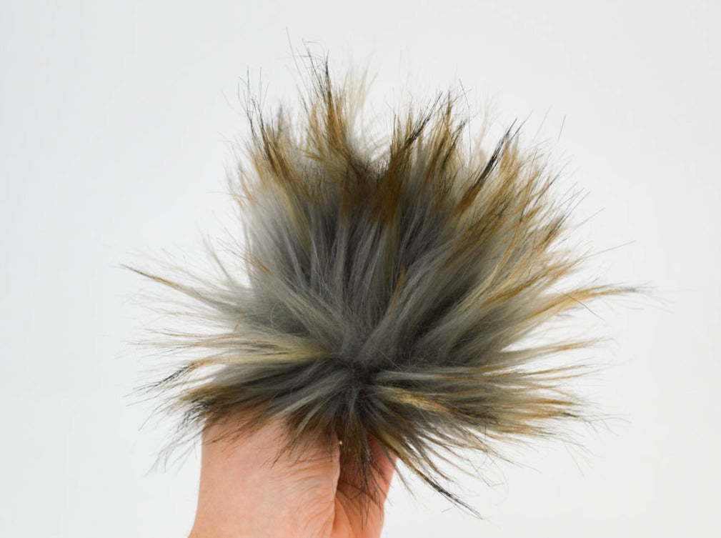 Apollo Wolf Fur Gray