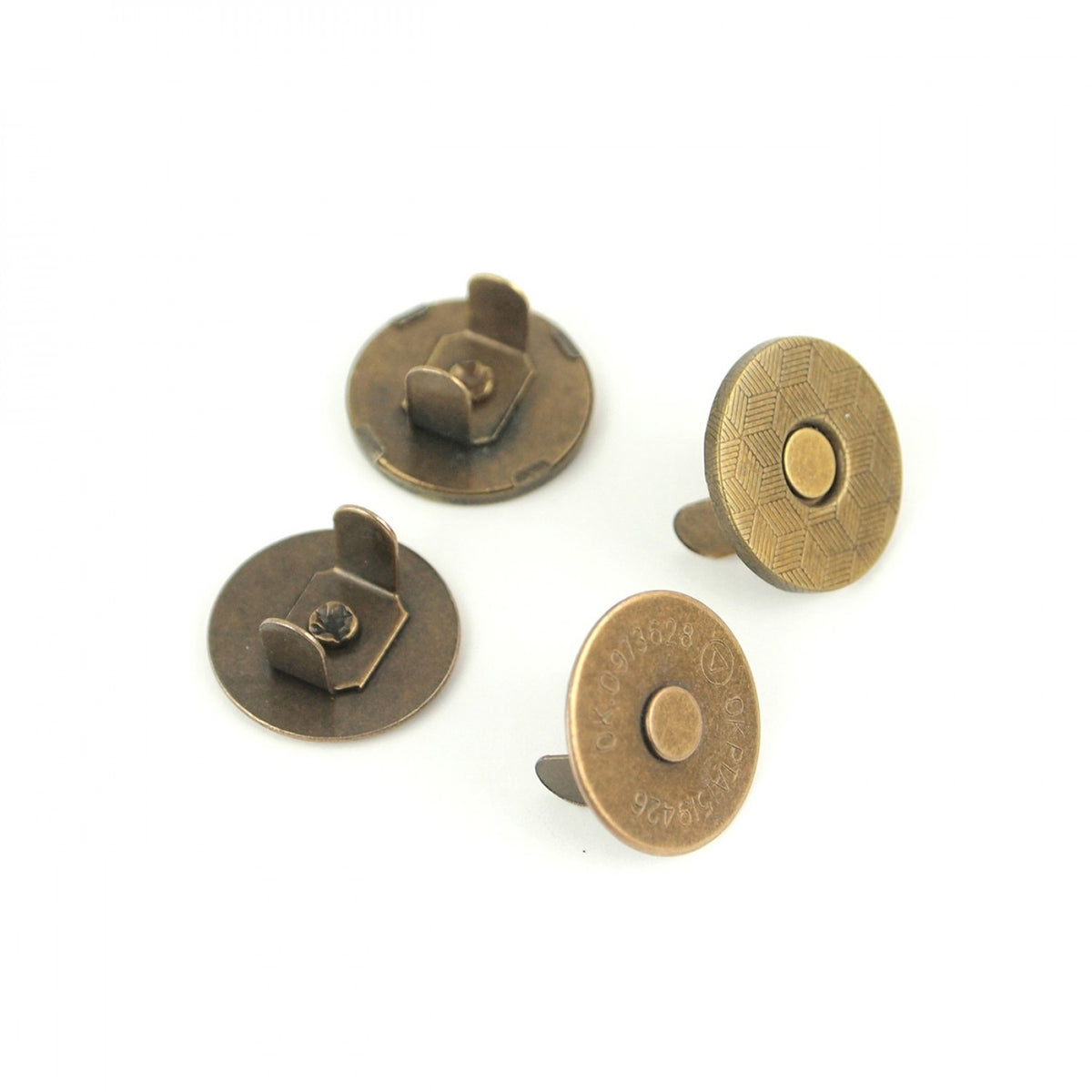 Two Magnetic Snap 3/4"